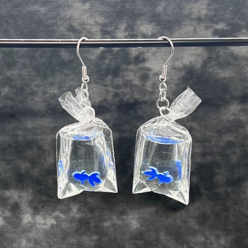 Orecchini pesce resina