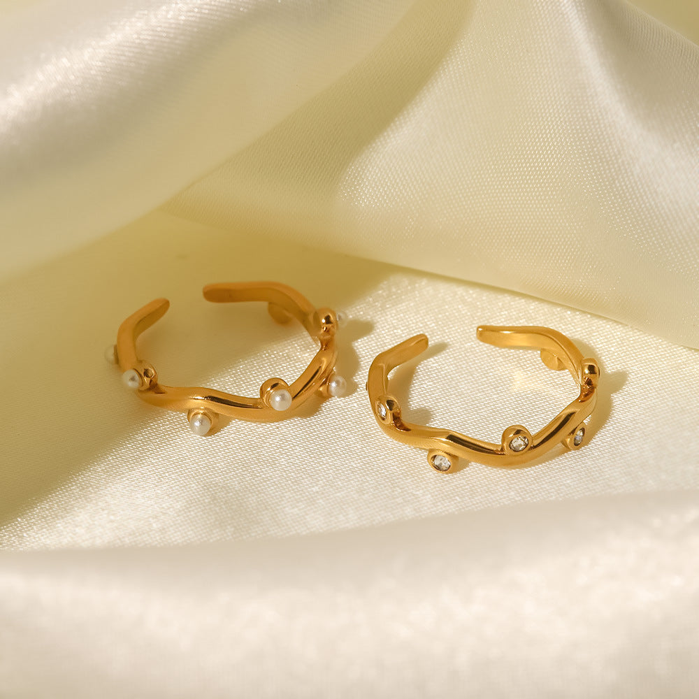 Anello in titanio elegante