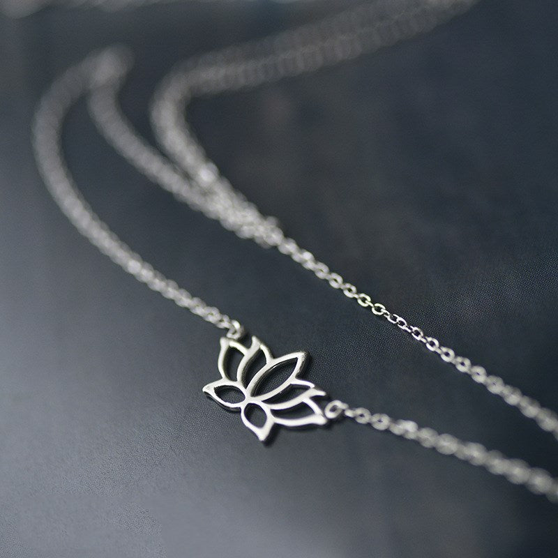Collana loto traforata