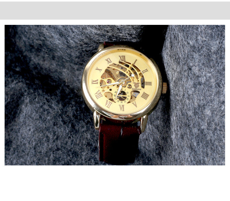 Orologio meccanico cavo