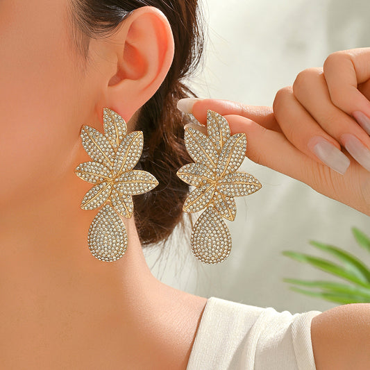 Orecchini goccia strass floreali