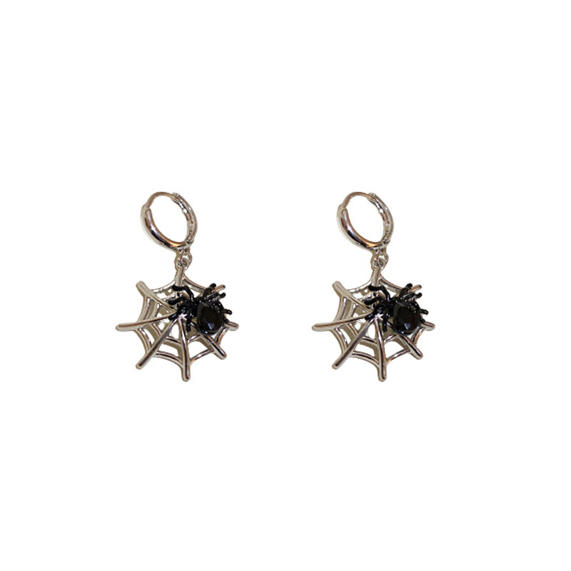Orecchini geometrici con diamanti