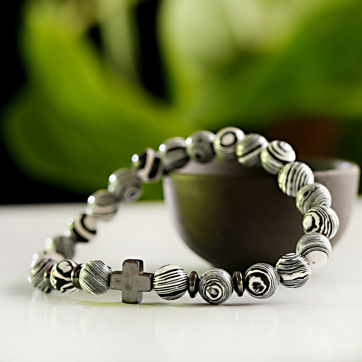 Bracciale croce e legno
