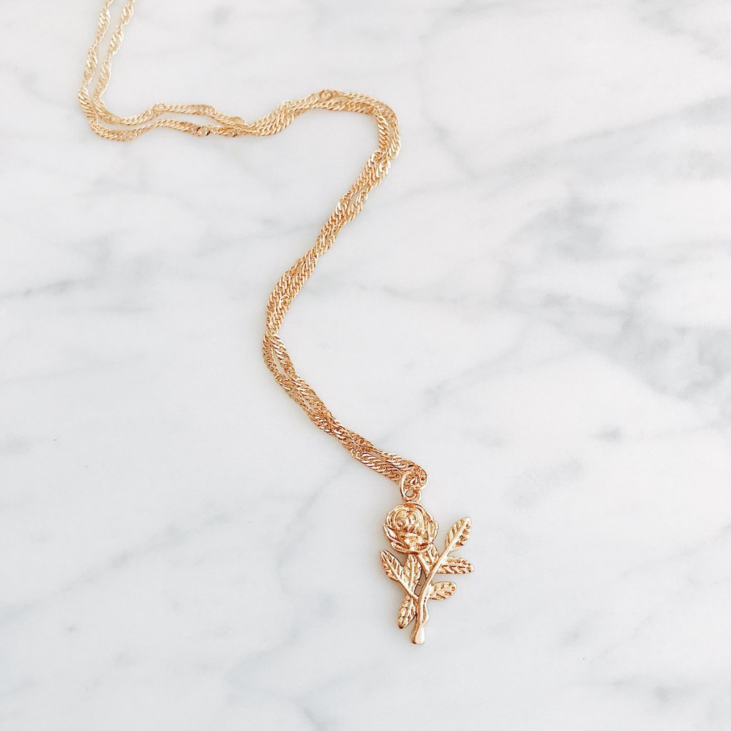 Collana rosa fiore