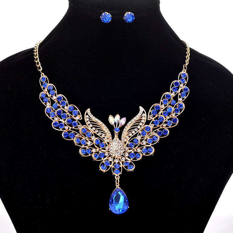 Collana con ciondoli a goccia
