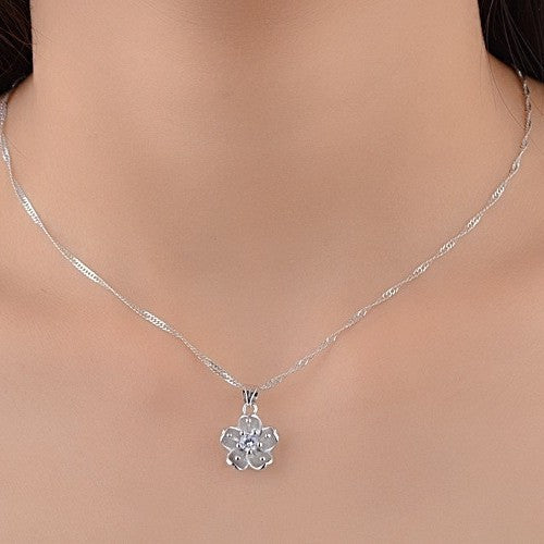 Collana fiore ciliegio