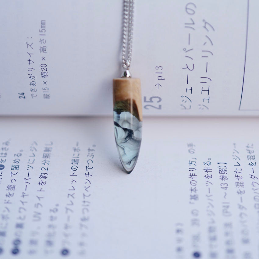 Collana Legno e Resina da Regalo