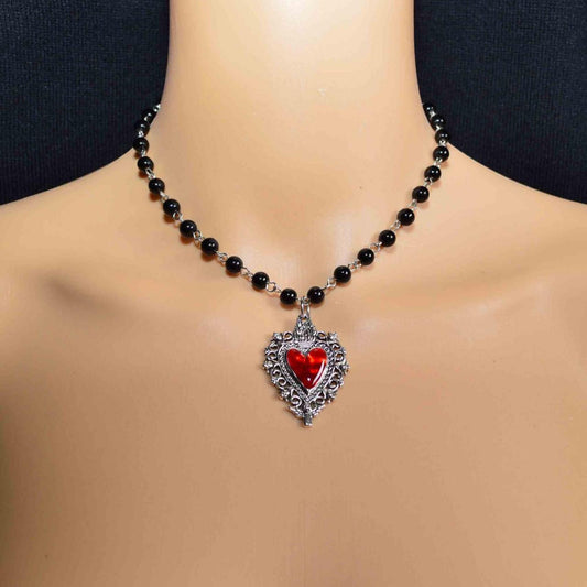 Collana cuore gotico nero