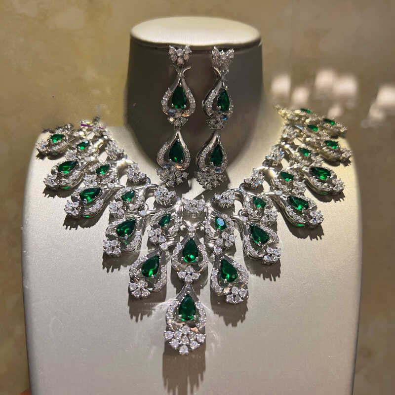 Set collana orecchini zirconi verdi