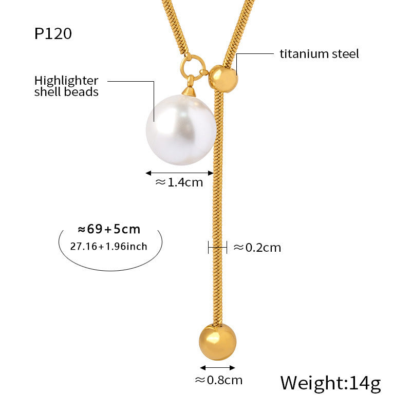 Collana con pendente a nappa