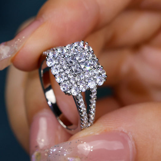 Anello zircone quadrato