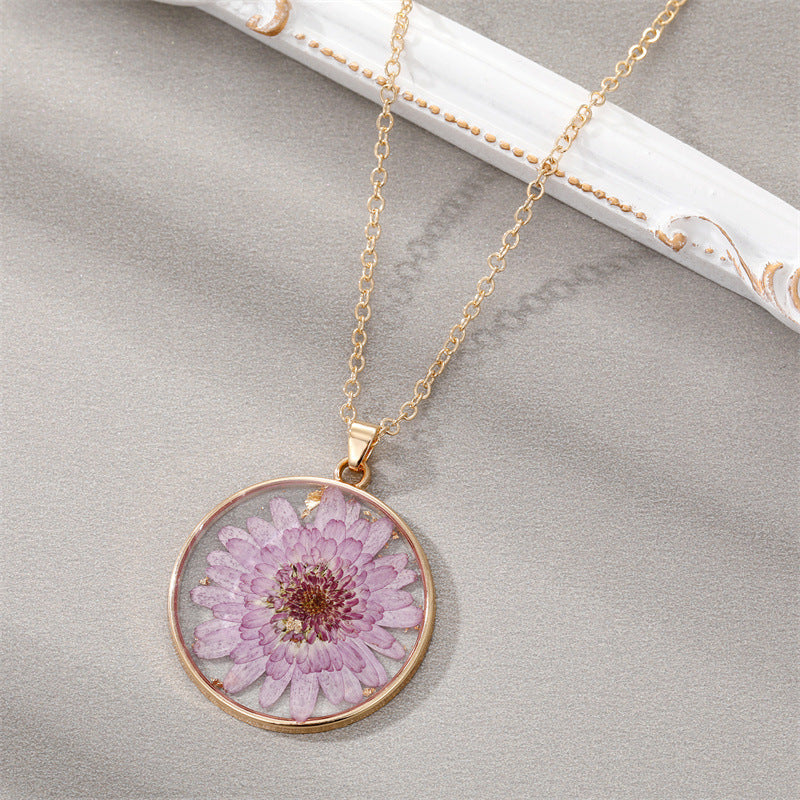 Collana fiori secchi in resina