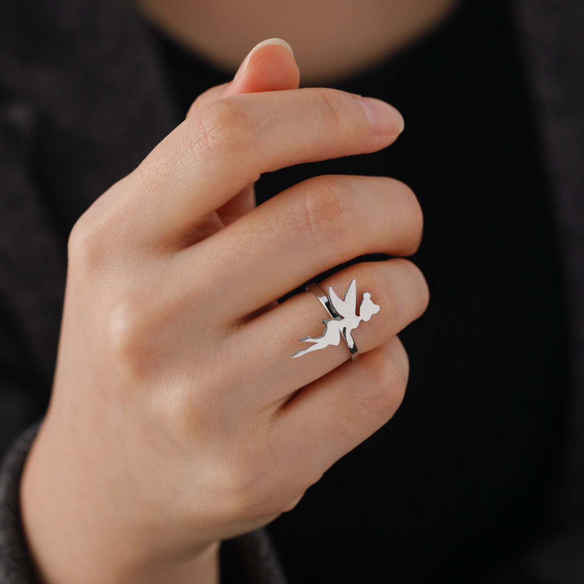 Anello con ali