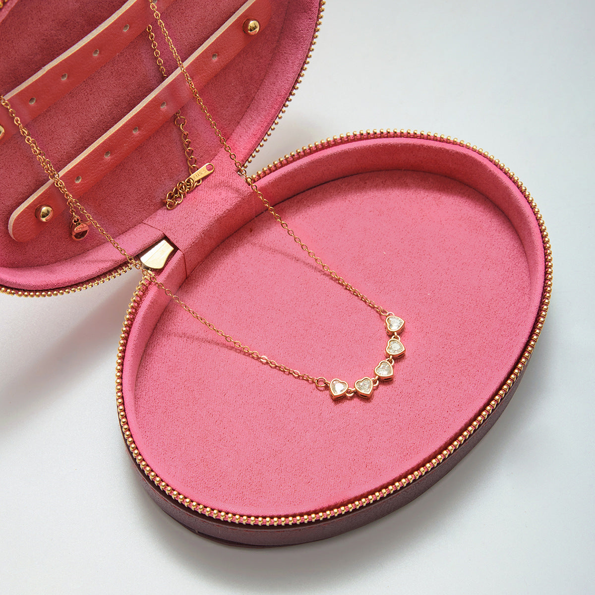 Collana con zirconi cuore