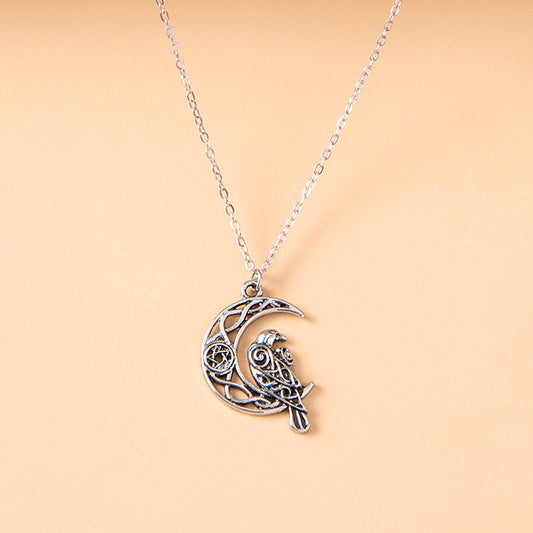 Collana luna e corvo