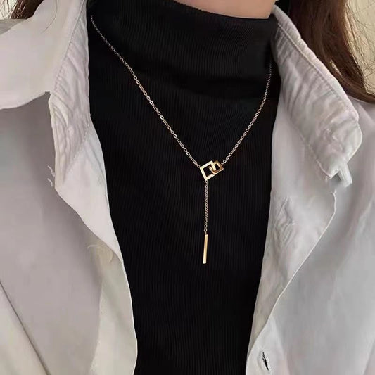 Collana Titanio Fibbia Quadrata