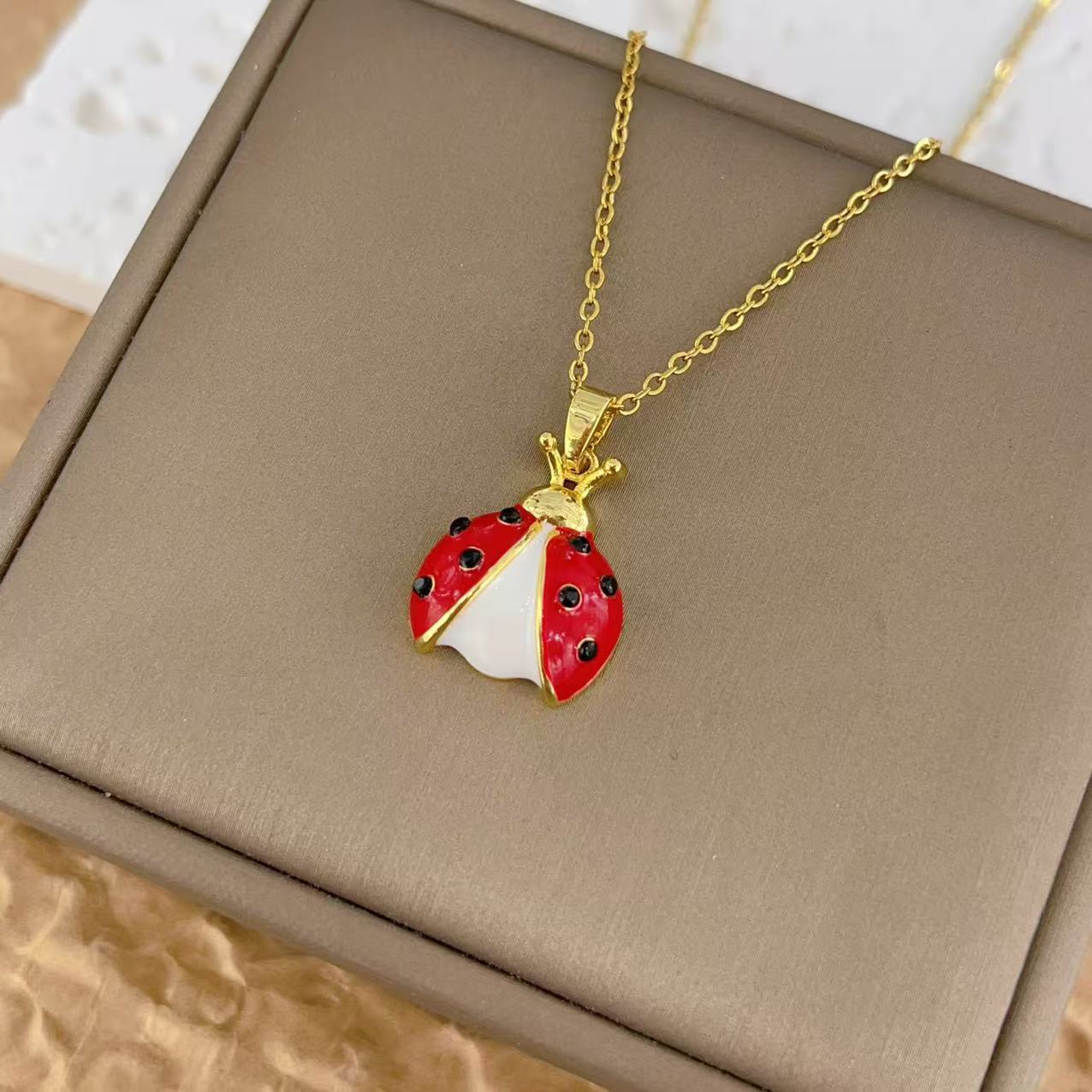 Collana coccinella a sette puntini