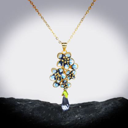 Collana goccia di cristallo