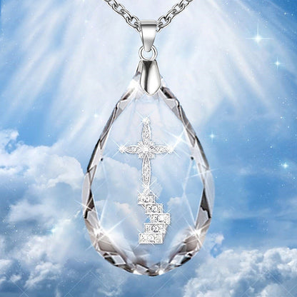 Collana con ciondolo a goccia