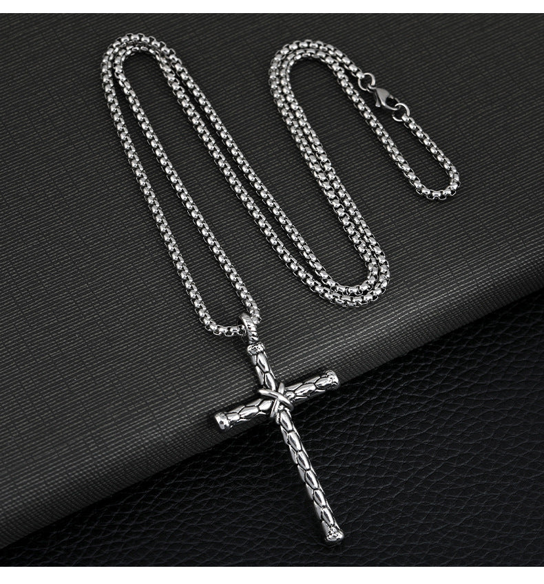 Collana titanio croce portafortuna