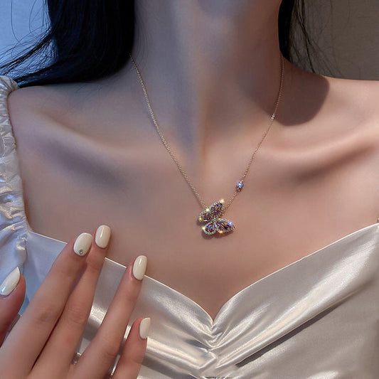 Collana farfalla minimalista