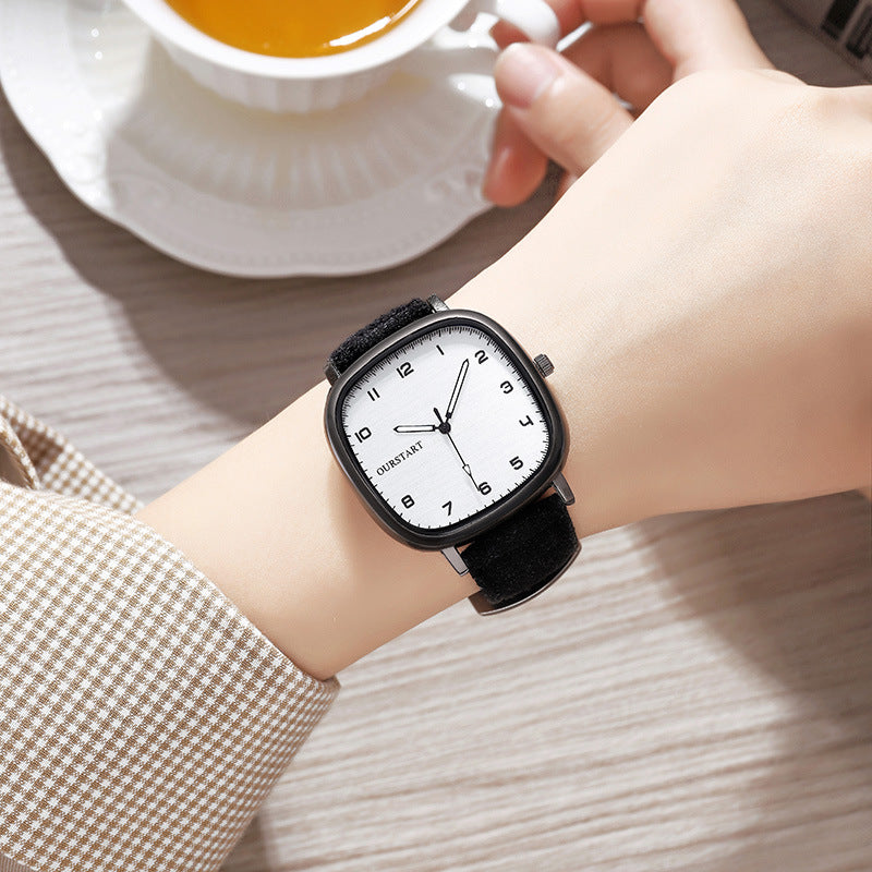 Orologio digitale scamosciato
