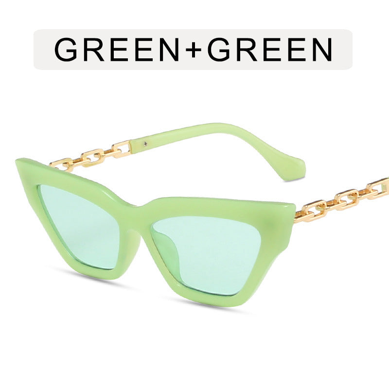 Occhiali da sole cat eye con catena