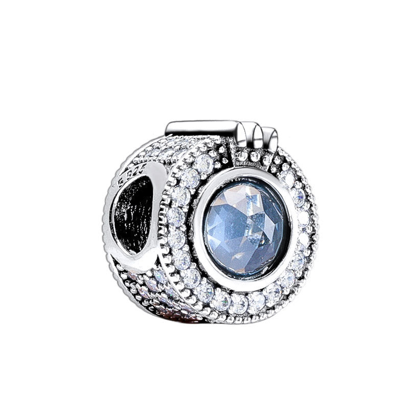 Charm lettera O con corona