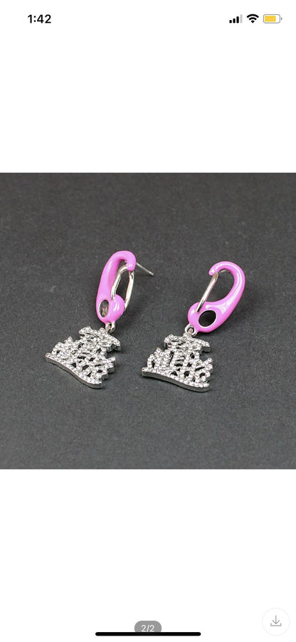 Orecchini in smalto rosa