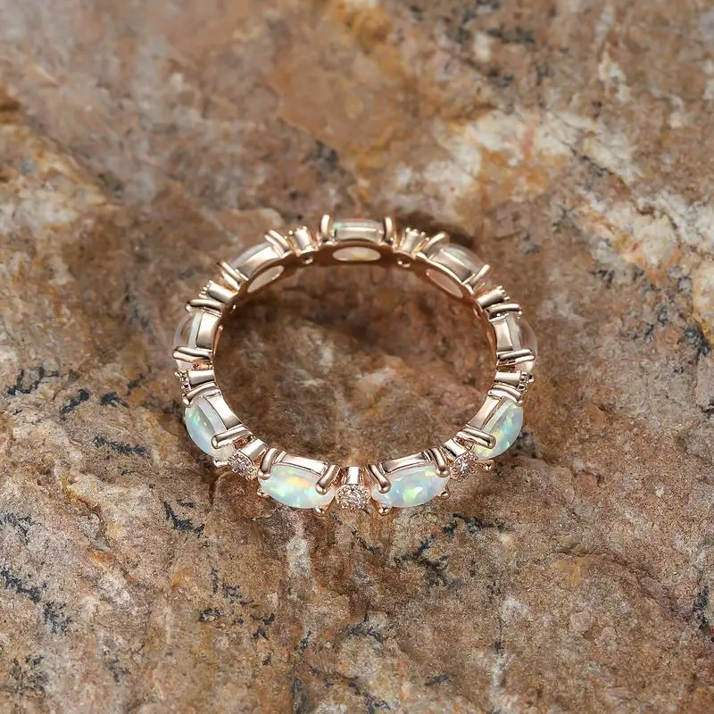Anello infinito opale