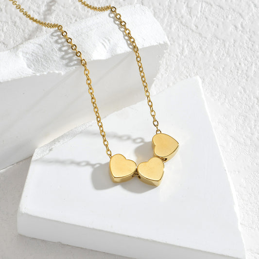 Collana cuore in acciaio traforata