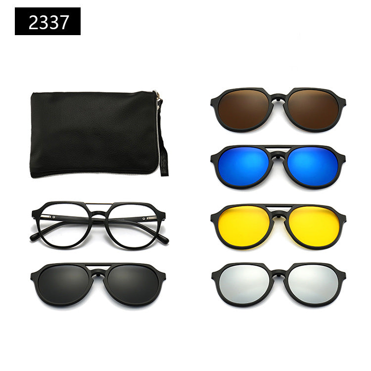 Occhiali da sole con astuccio