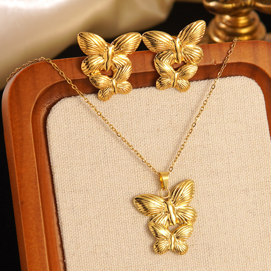Collana e orecchini floreali