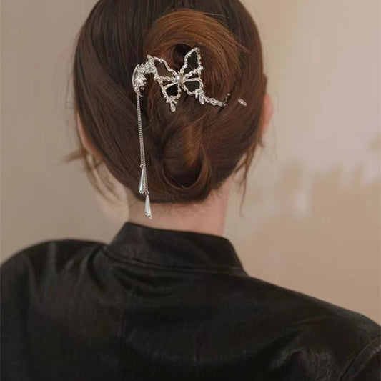 Fermaglio farfalla strass nappa