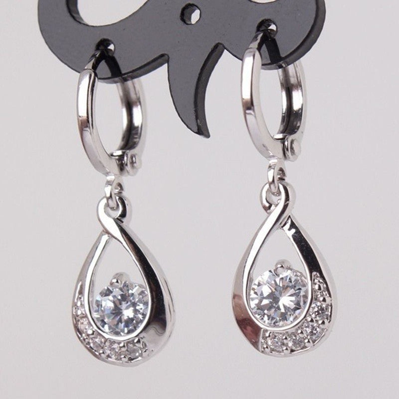 Orecchini goccia con zirconi da donna