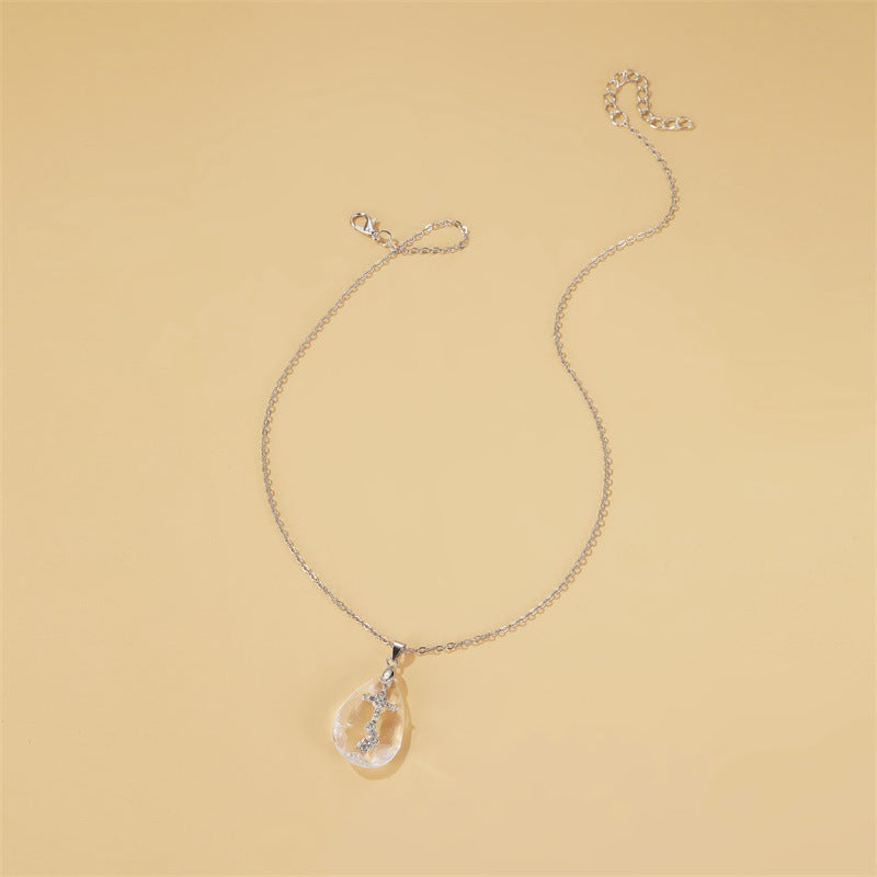 Collana con ciondolo a goccia