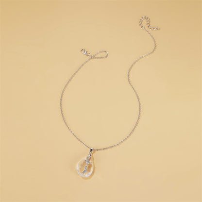 Collana con ciondolo a goccia