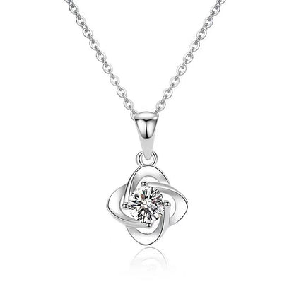 Collana clavicola con ciondolo