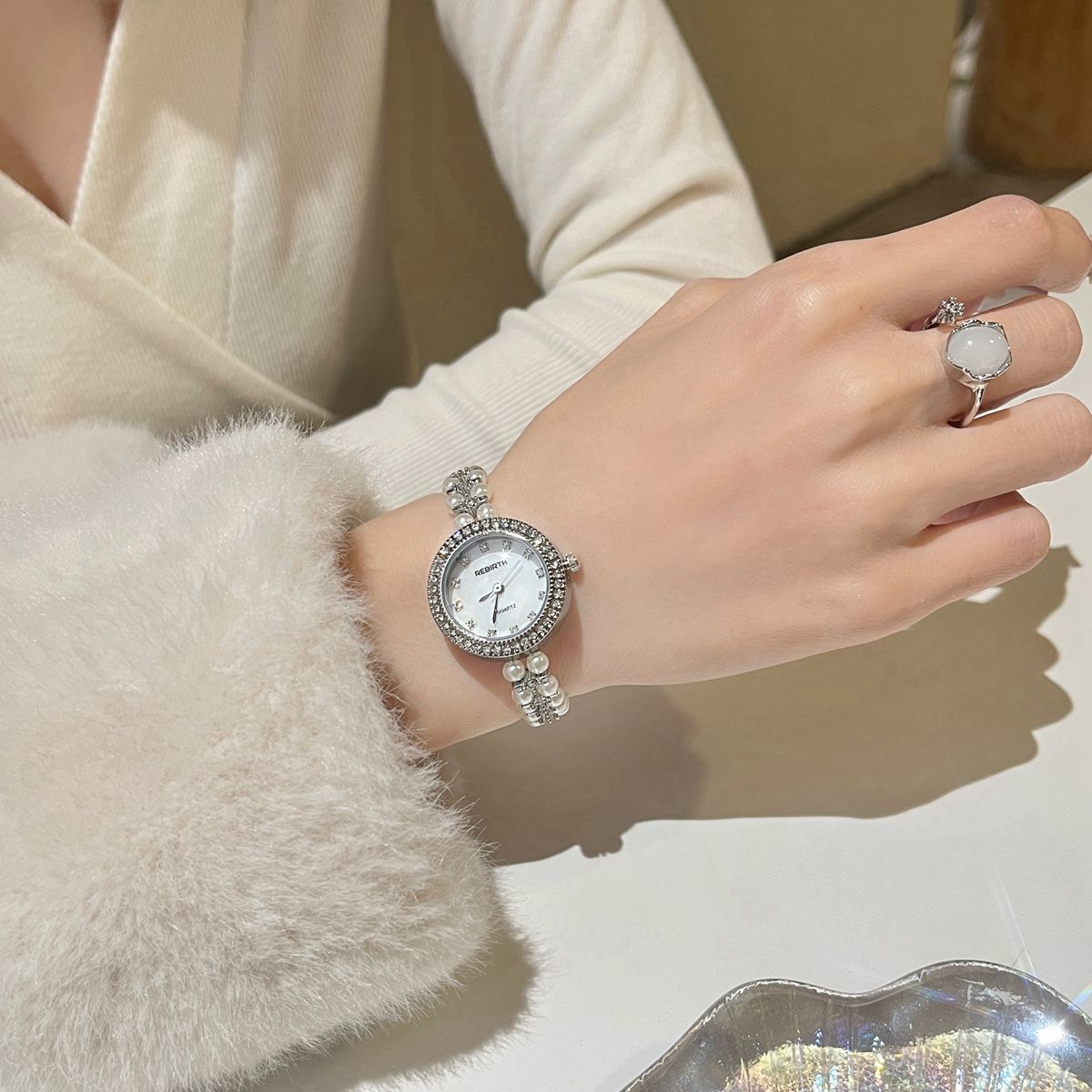 Orologio bracciale donna perle vintage