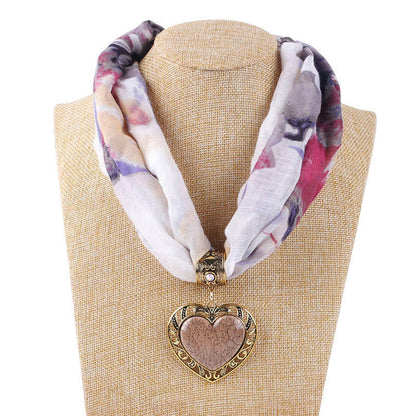 Collana cuore pesca etnico