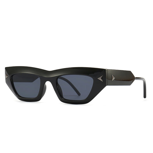 Occhiali da sole cat eye avant-garde