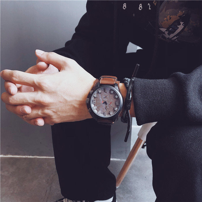 Orologio con calendario da uomo grande