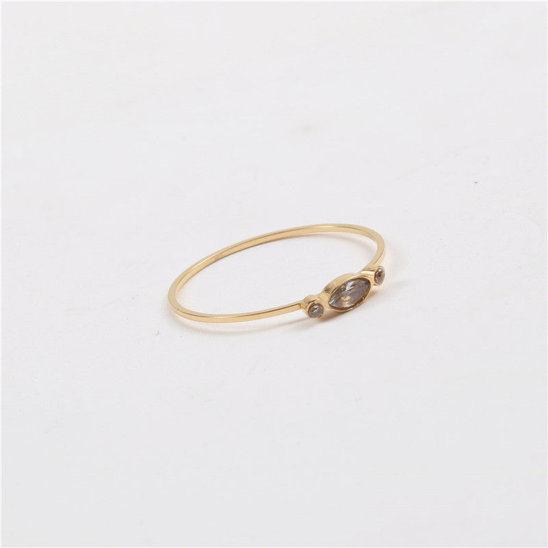 Anello zirconi giapponese