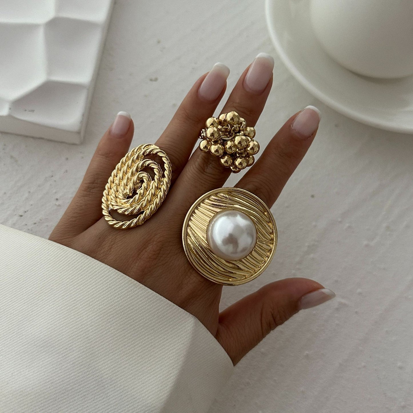 Anello perla geometrica