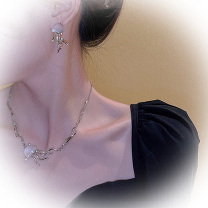 Collana e orecchini medusa satinati