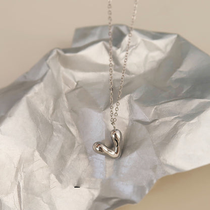 Collana cuore e V