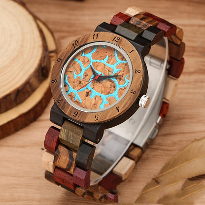 Orologio in legno colorato al quarzo
