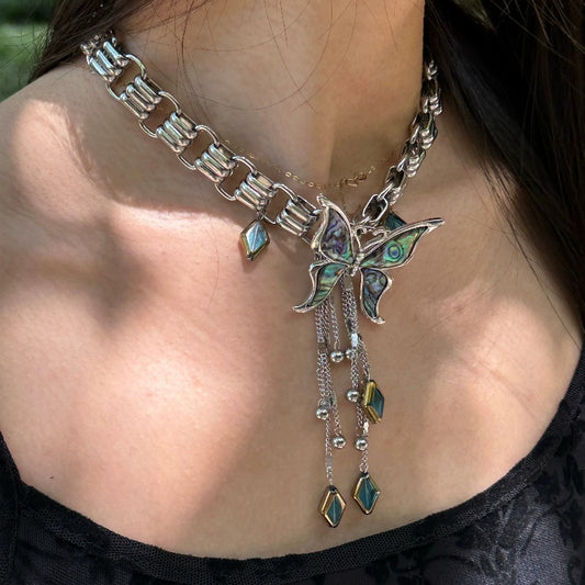 Collana farfalla punk