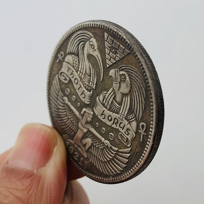 Medaglia piramidale argento antico