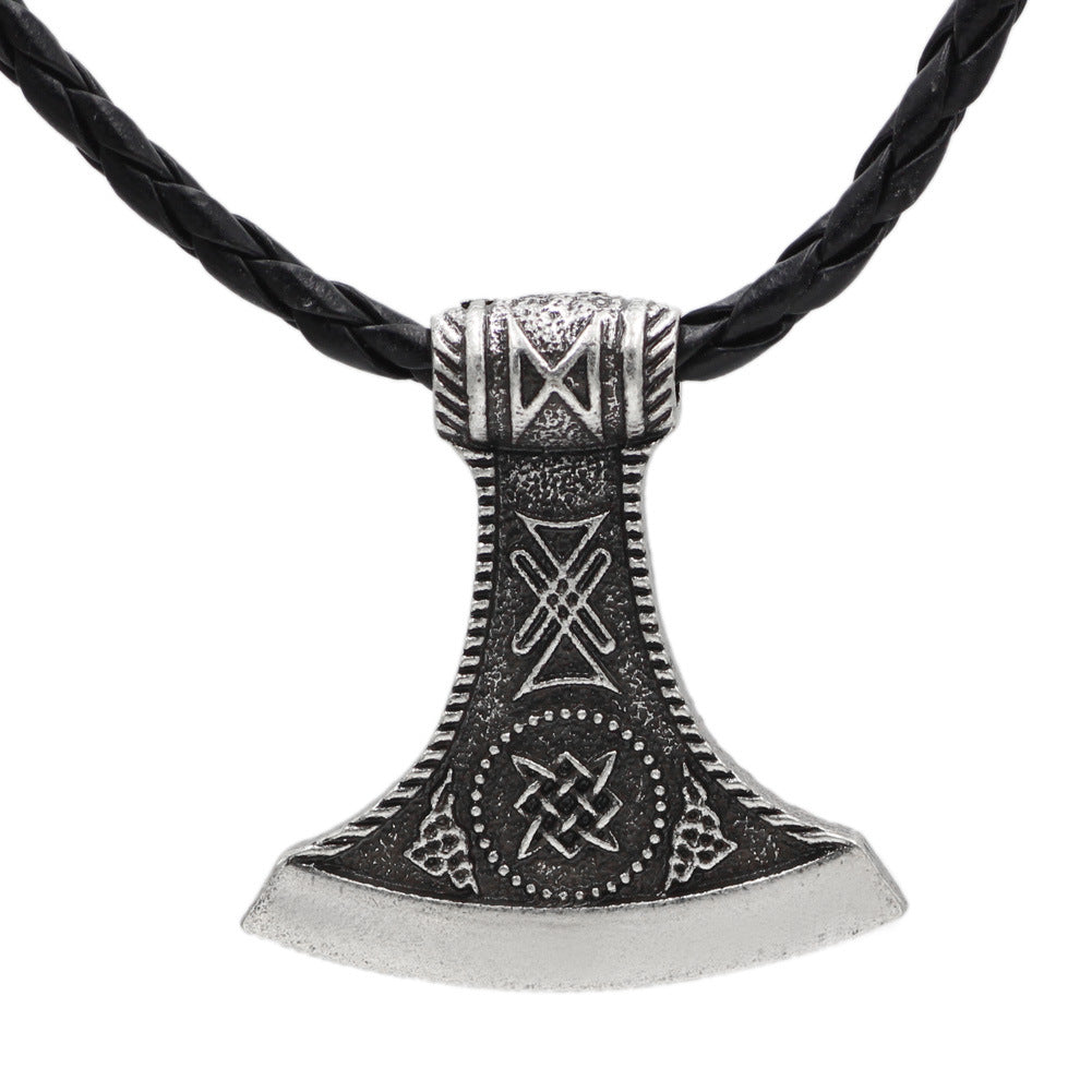 Collana con ascia vichinga